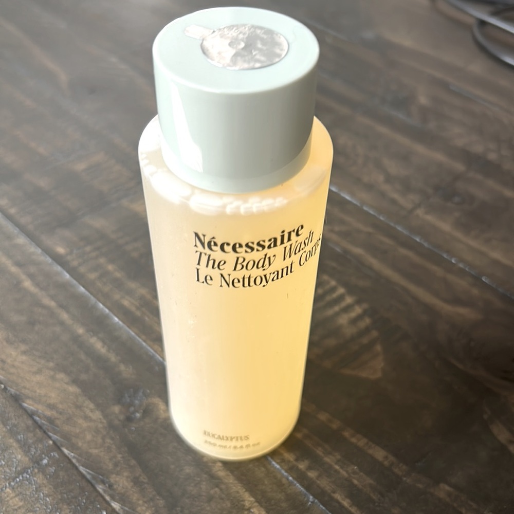 Necessaire - The Body Wash Nettoyant Corps, Eucalyptus 8.4 fl oz, New